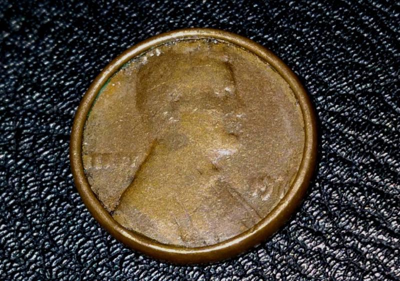 Penny weighs 2.5 grams. Has raised edge and is barely&hellip;