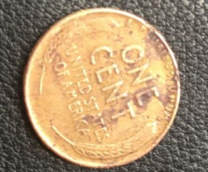 1943 Copper penny. How much is this coin worth