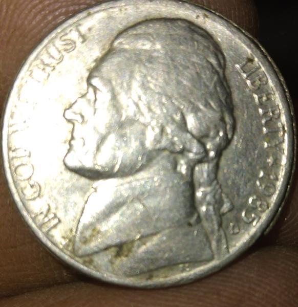 1985 d nickle no obverse side