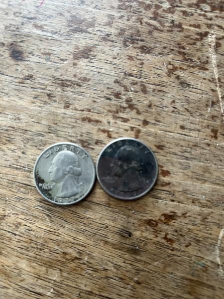Are these Quarters 1977-no mint n 1977-d valuable?