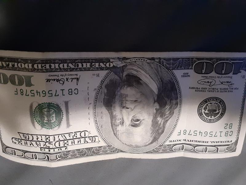 2001 100 $ bill with printing error right side middle.&hellip;