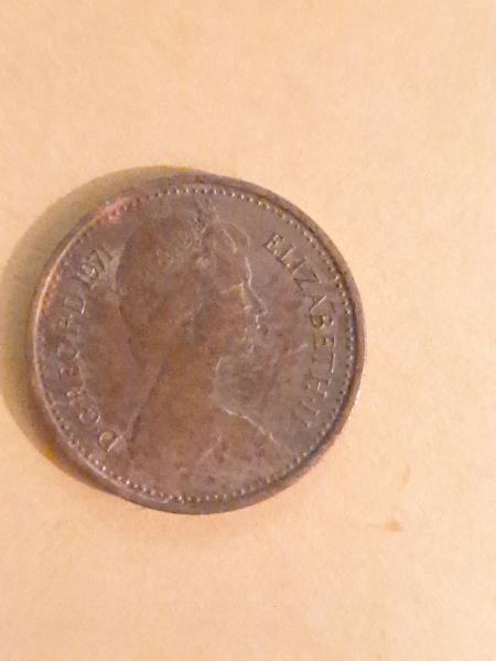 Hi can you tell me what this is worth