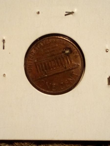 1992 close am Penny small flaw on back…