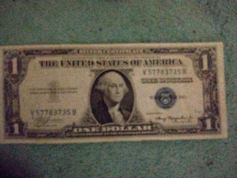 1935 A silver certificate American currency,1.00$