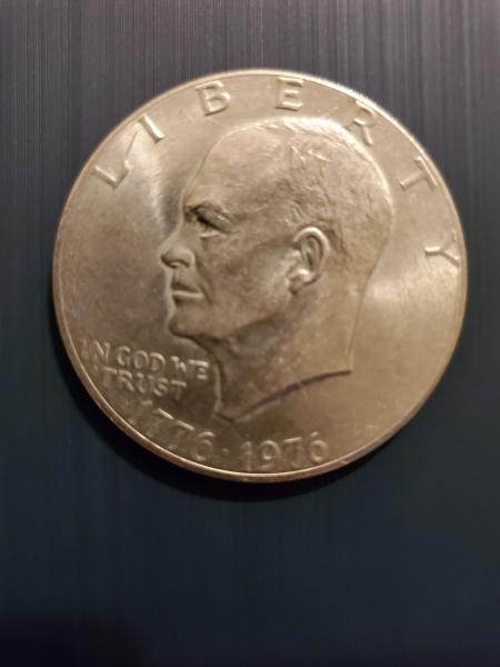 1976 Bicentennial Eisenhower Dollar with no letter