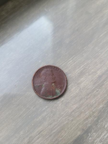 No mint mark (?) 1917 wheat penny. Does this have&hellip;
