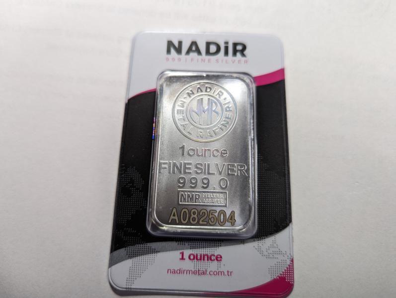One oz. (1 ounce) Fine Silver Bar 999.0…