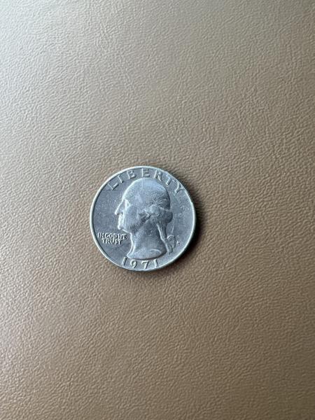 1971 D Quarter the eagle looks like it&hellip;