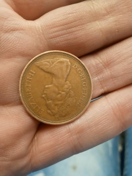 1971 Elizabeth new pence coin