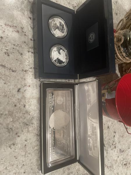 2 silver Lady Liberty coins & 1 silver&hellip;