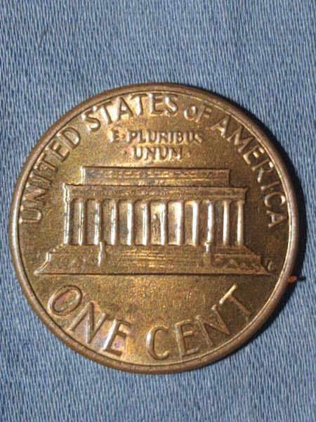 Is cooper wait 3.0 1982 D small date