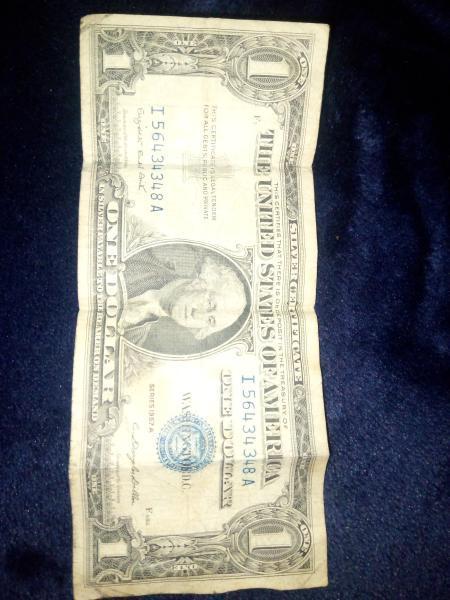 Silver certificate one dollar bill