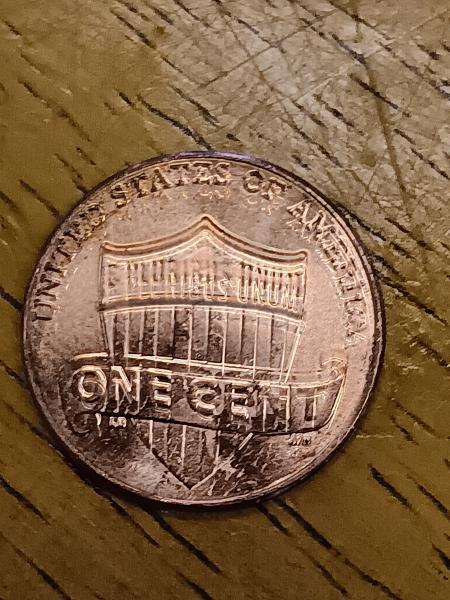 Error over printed and lines through Abraham Lincoln