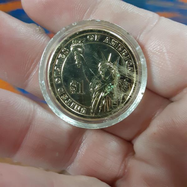 In God we trust around edges