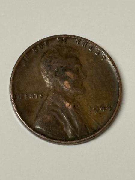 1944 Lincoln Wheat Penny - Philadelphia Mint in…