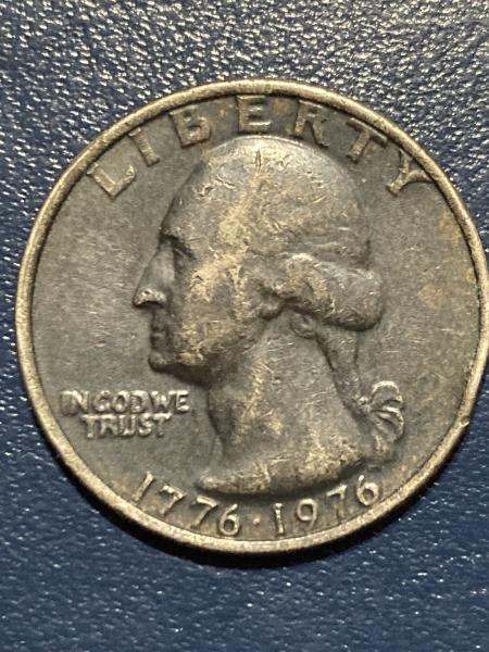 Tengo este cuarto de dolar bicentenario, presenta un&hellip;