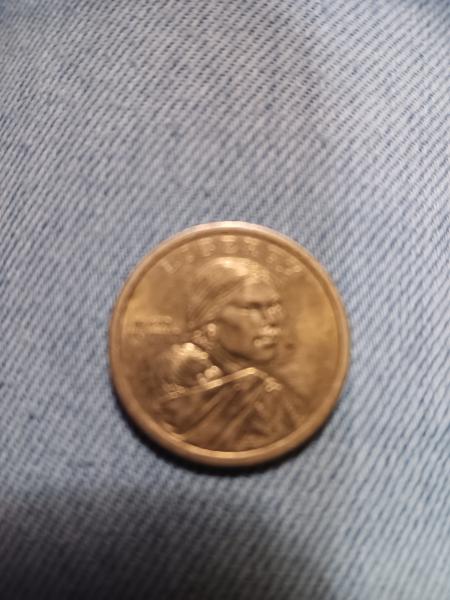 Gold $1 coin can't find a date on&hellip;