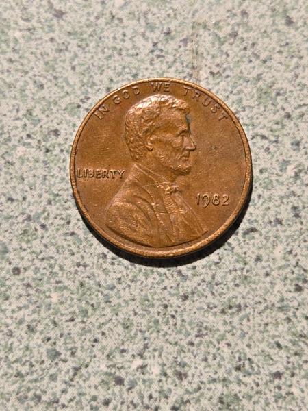 1982 small date no mint mark bronze penny&hellip;