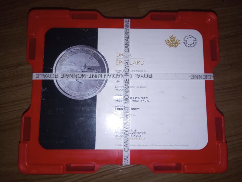 2019 2 OZ. CANADIAN SILVER ORCAS IN ORIGINAL MINT PACKAGING