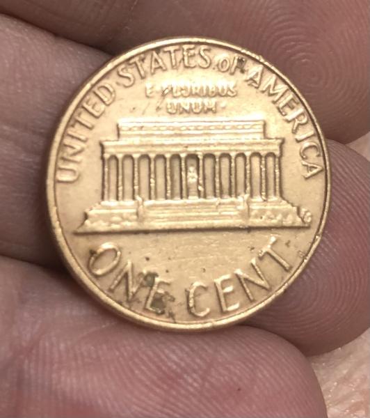 1982 D penny it weighs 3.1